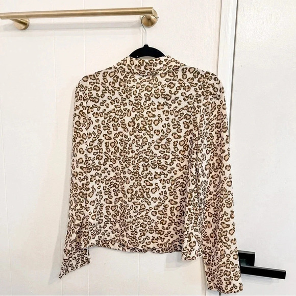 L’Academie leopard top one button from revolve size XS - Picture 6 of 9